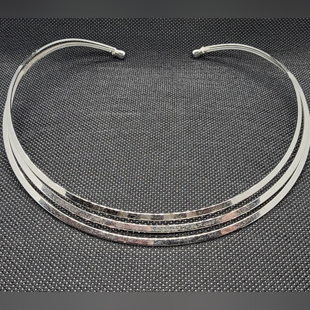 Silver necklace